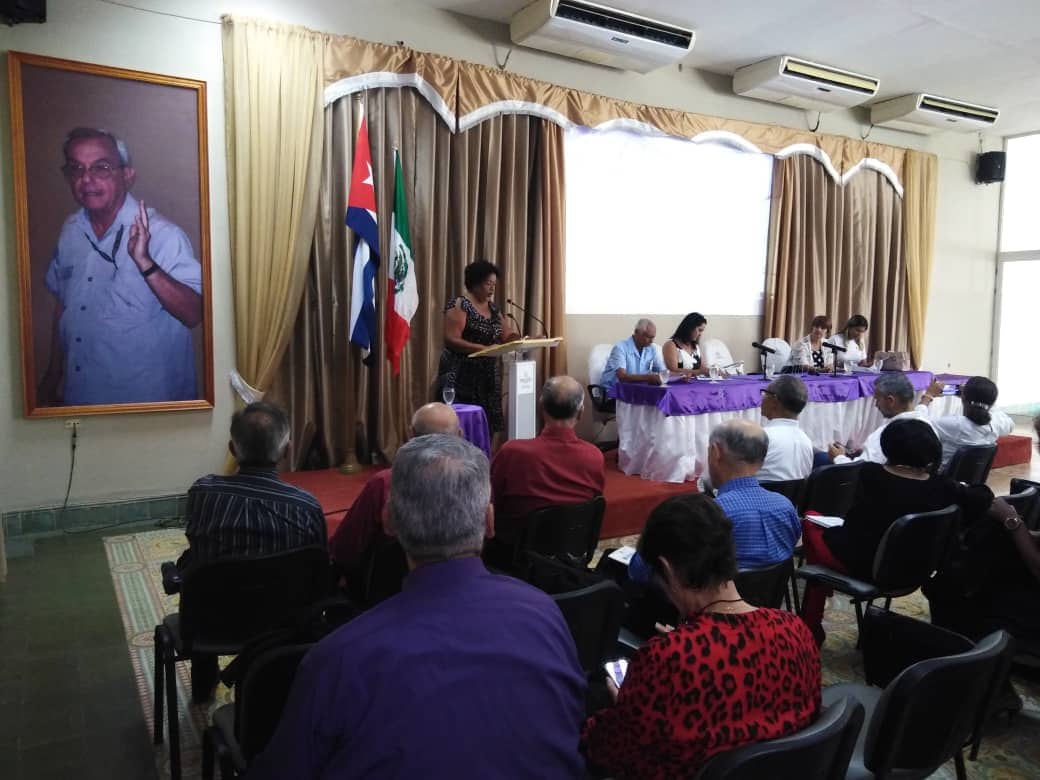 mujerEconomista