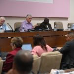 Asiste Díaz-Canel a análisis de la Comisión de Asuntos Económicos del Parlamento