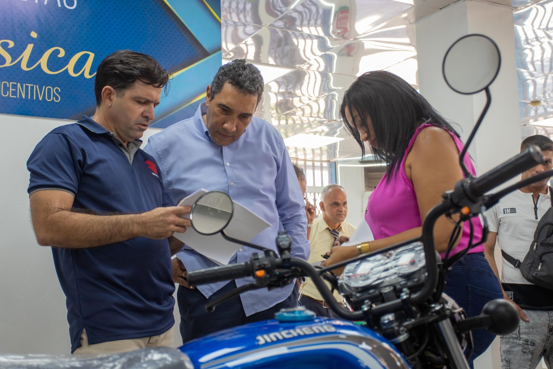Comercializadoras: avances y retos en la venta de vehículos 1 motos
